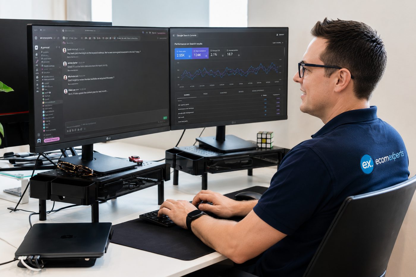 EcomExperts specialist reviewing Google Search Console performance data